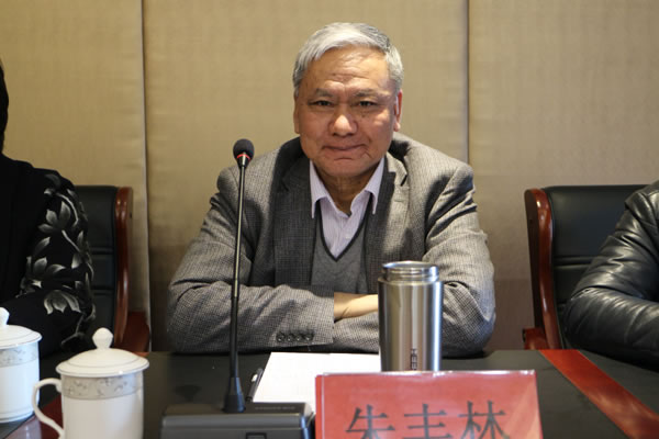朱主席.jpg